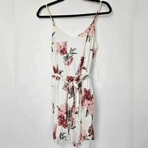 Everly Floral Peony Romper White Pink V-Neck‎ Tie Waist Sleeveless Size Med NWT